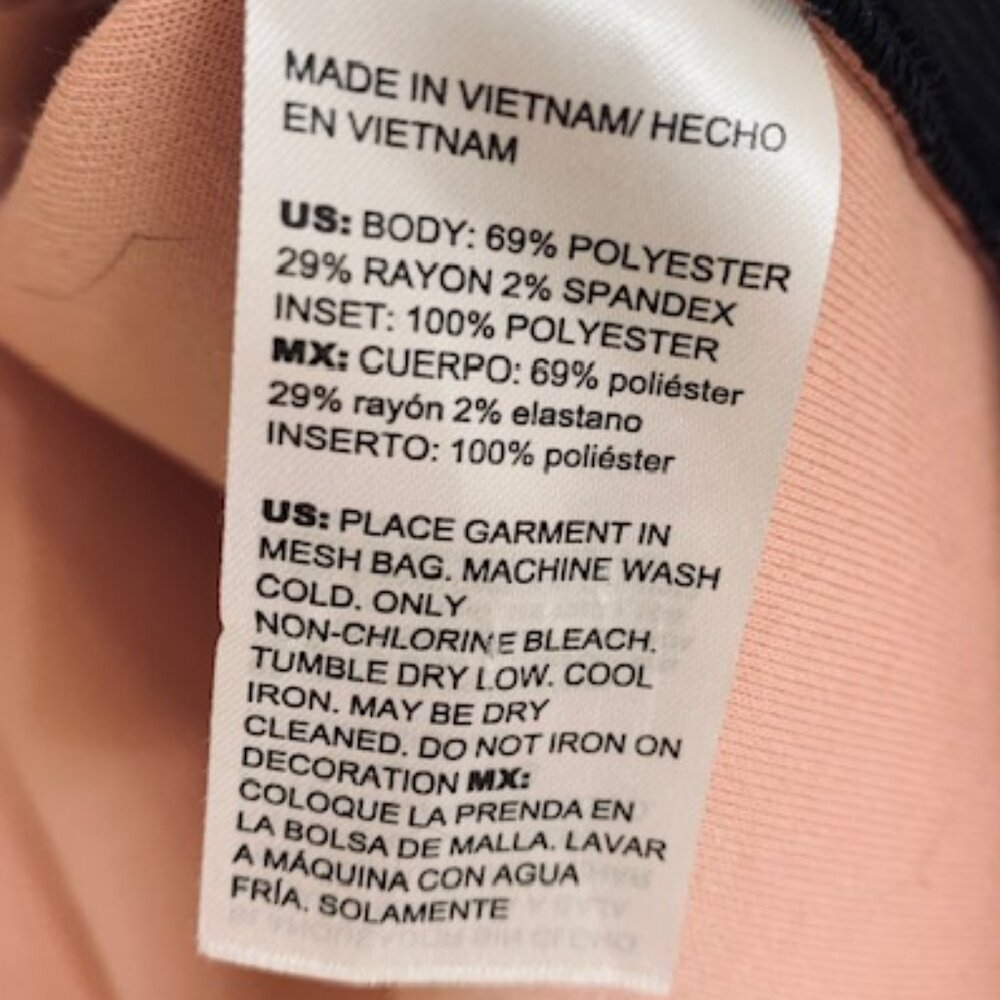 Chico's medium zip up jacket with mesh zippered sides - Picture 11 of 11